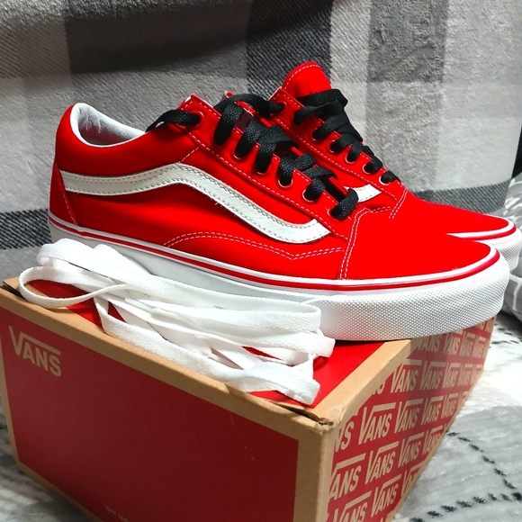 Vans size 8.5M/10.0W Red/White - Picture 4 of 8